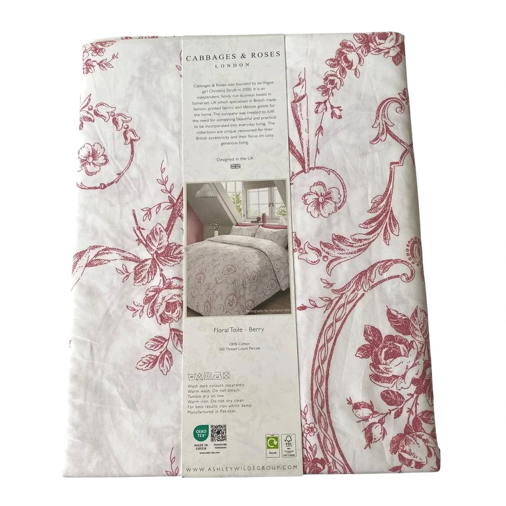 Cabbages & Roses London Queen Duvet Set Floral Toile Berry Red Cotton Christmas